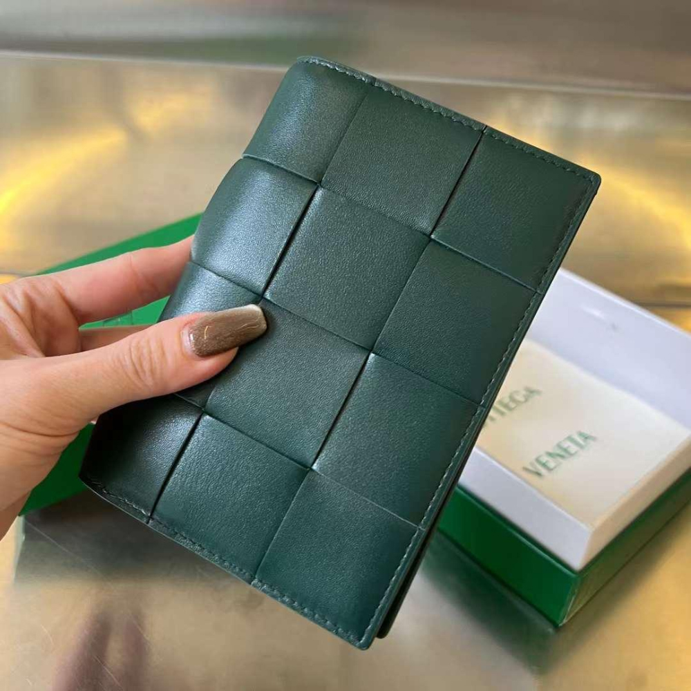 Bottega Veneta Bottega Veneta Cassette Passport Case 레플리카 1번 이미지 - 지갑 | 세미샵 레플리카 사이트