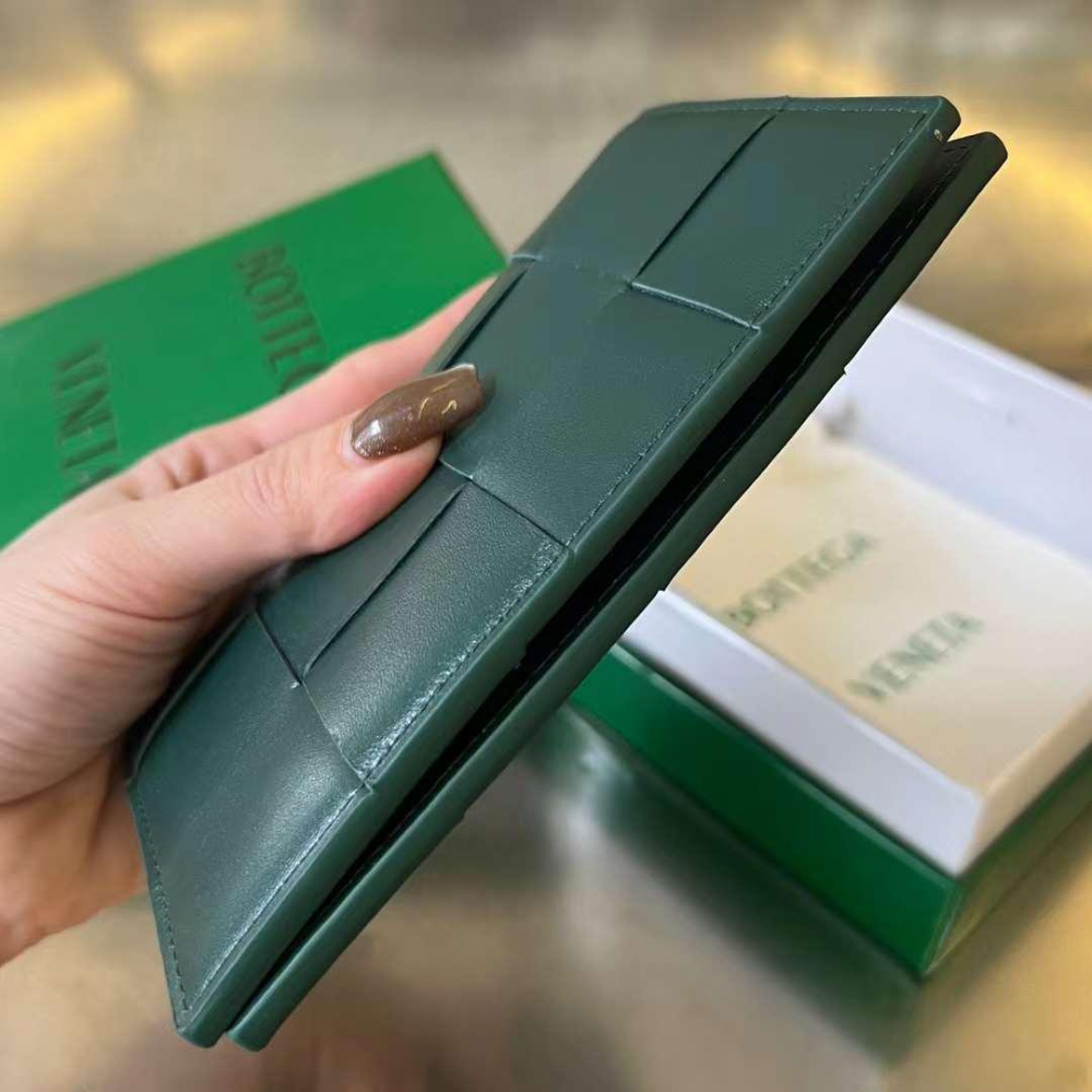Bottega Veneta Bottega Veneta Cassette Passport Case 레플리카 2번 이미지 - 지갑 | 세미샵 레플리카 사이트