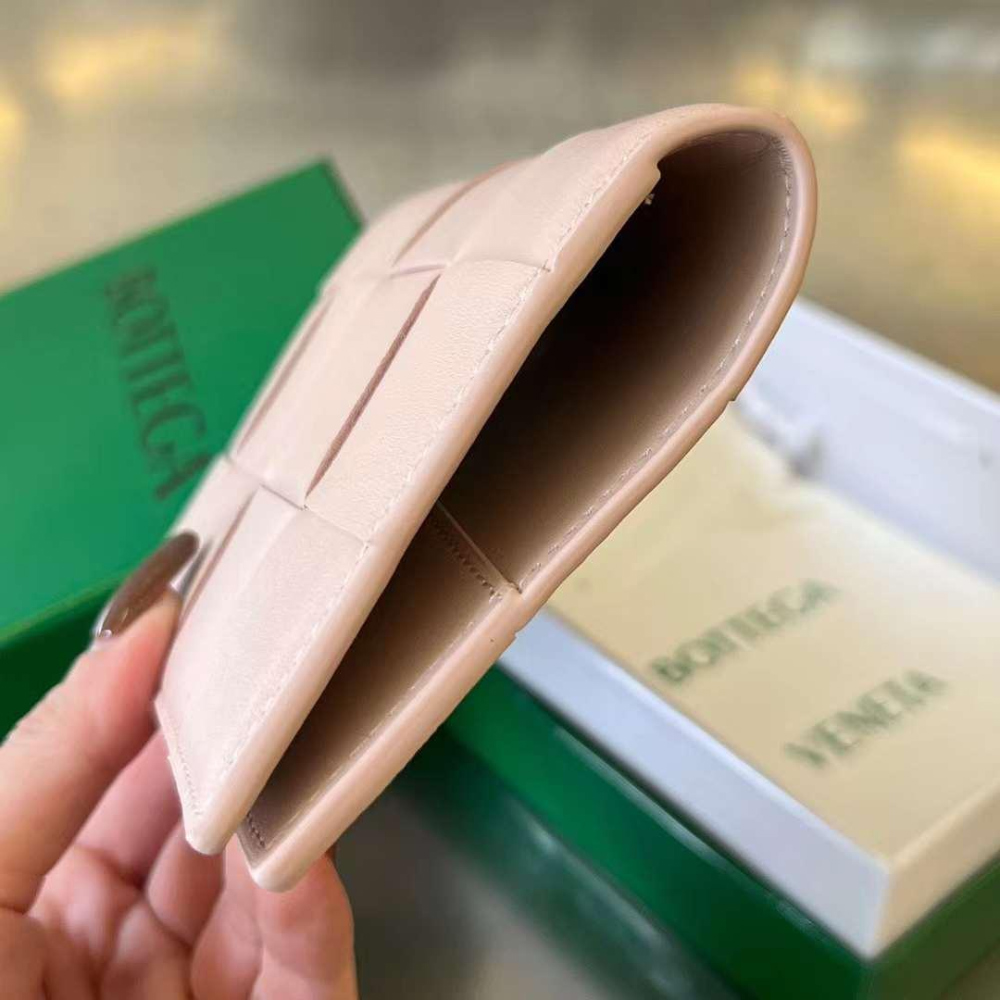 Bottega Veneta Bottega Veneta Cassette Passport Case 레플리카 15번 이미지 - 지갑 | 세미샵 레플리카 사이트