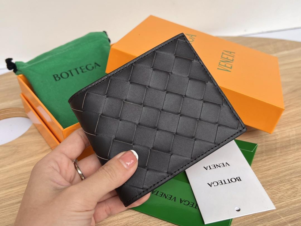 Bottega Veneta Bottega Veneta Intrecciato Bi Fold Wallet 레플리카 1번 이미지 - 지갑 | 세미샵 레플리카 사이트