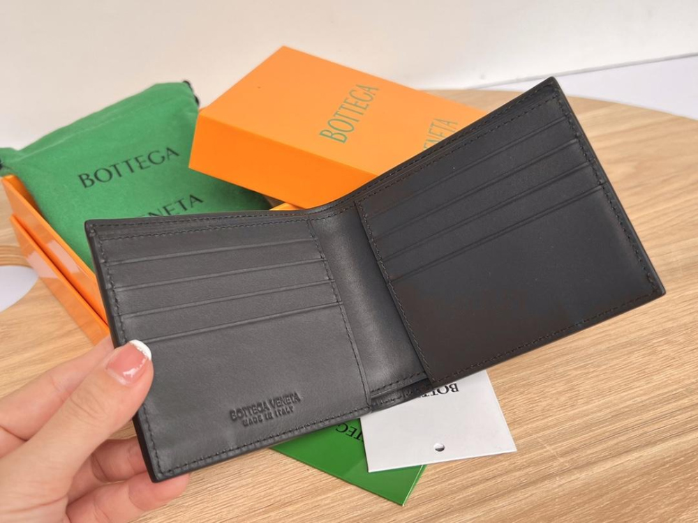 Bottega Veneta Bottega Veneta Intrecciato Bi Fold Wallet 레플리카 4번 이미지 - 지갑 | 세미샵 레플리카 사이트