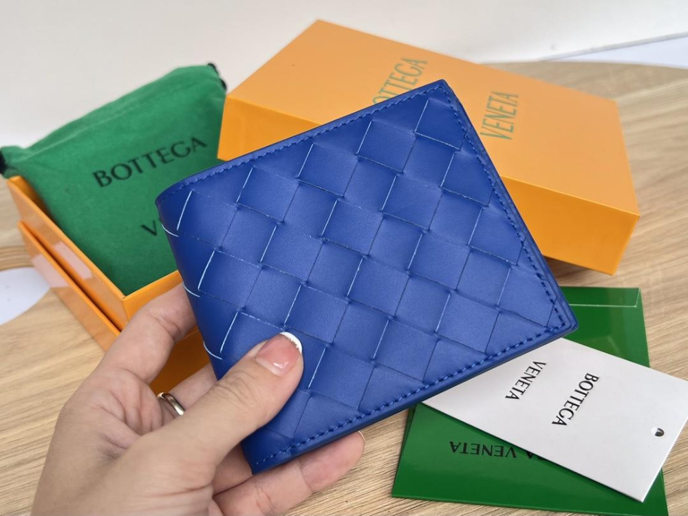 Bottega Veneta Bottega Veneta Intrecciato Bi Fold Wallet 레플리카 16번 이미지 - 지갑 | 세미샵 레플리카 사이트