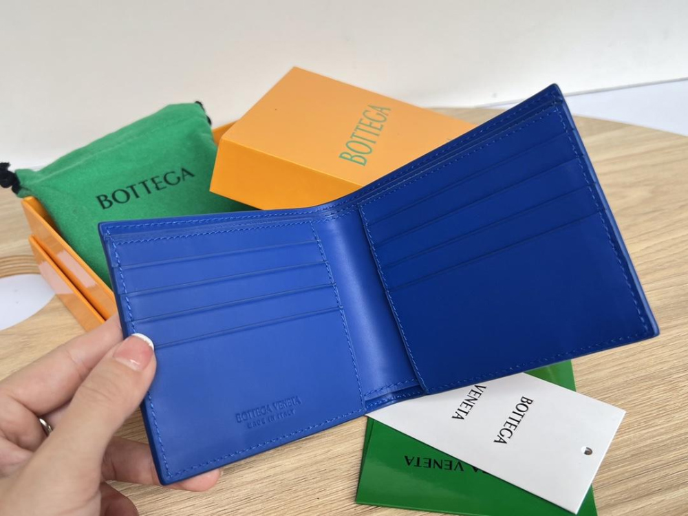 Bottega Veneta Bottega Veneta Intrecciato Bi Fold Wallet 레플리카 19번 이미지 - 지갑 | 세미샵 레플리카 사이트