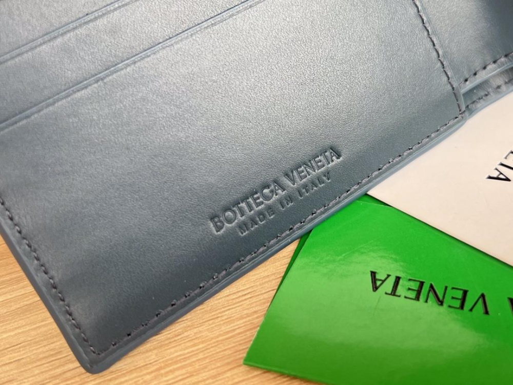 Bottega Veneta Bottega Veneta Intrecciato Bi Fold Wallet 레플리카 40번 이미지 - 지갑 | 세미샵 레플리카 사이트