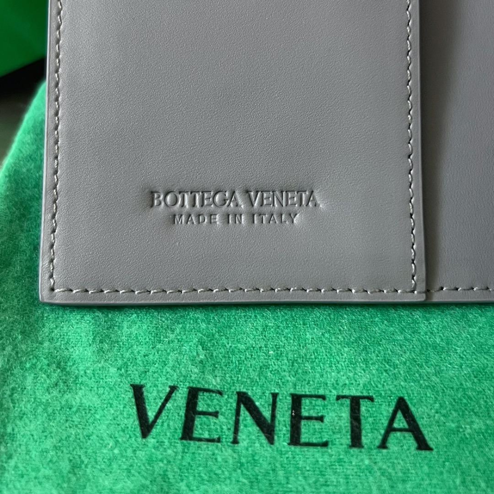 Bottega Veneta Bottega Veneta Intrecciato PassPort Case 레플리카 5번 이미지 - 지갑 | 세미샵 레플리카 사이트