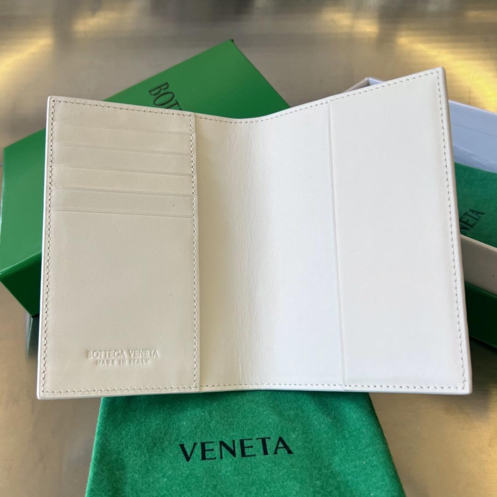 Bottega Veneta Bottega Veneta Intrecciato PassPort Case 레플리카 13번 이미지 - 지갑 | 세미샵 레플리카 사이트