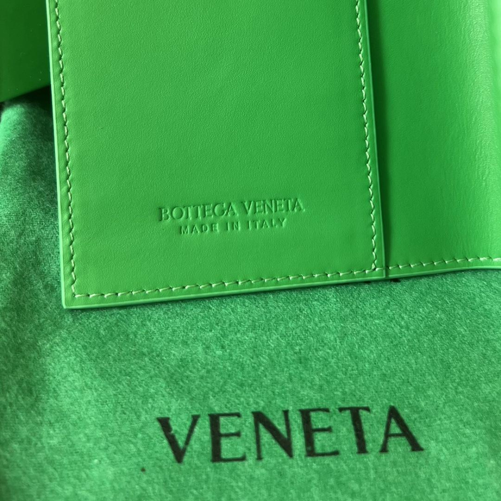 Bottega Veneta Bottega Veneta Intrecciato PassPort Case 레플리카 29번 이미지 - 지갑 | 세미샵 레플리카 사이트
