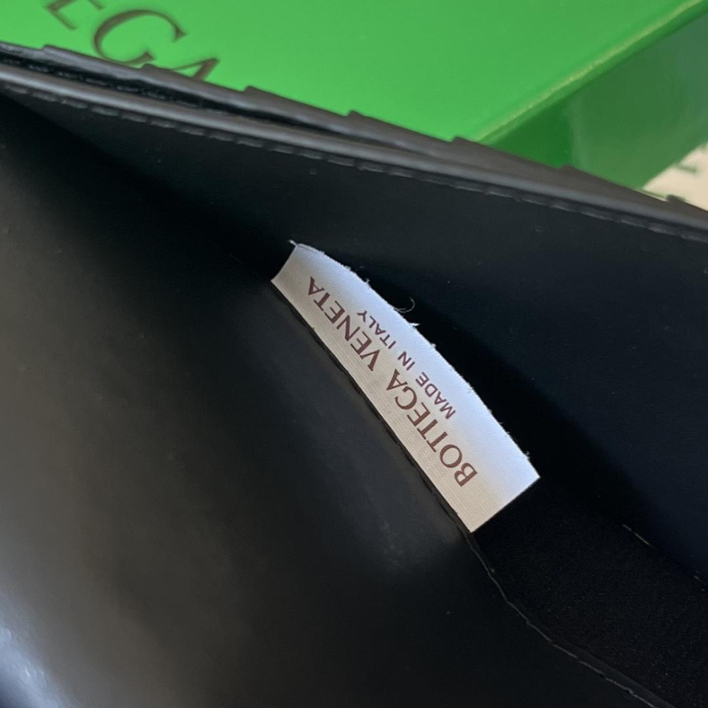 Bottega Veneta Bottega Veneta Intrecciato Vertical Wallet 레플리카 24번 이미지 - 지갑 | 세미샵 레플리카 사이트