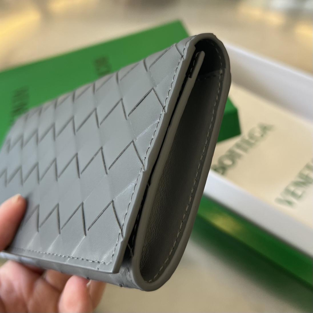 Bottega Veneta Bottega Veneta Intrecciato Vertical Wallet 레플리카 28번 이미지 - 지갑 | 세미샵 레플리카 사이트
