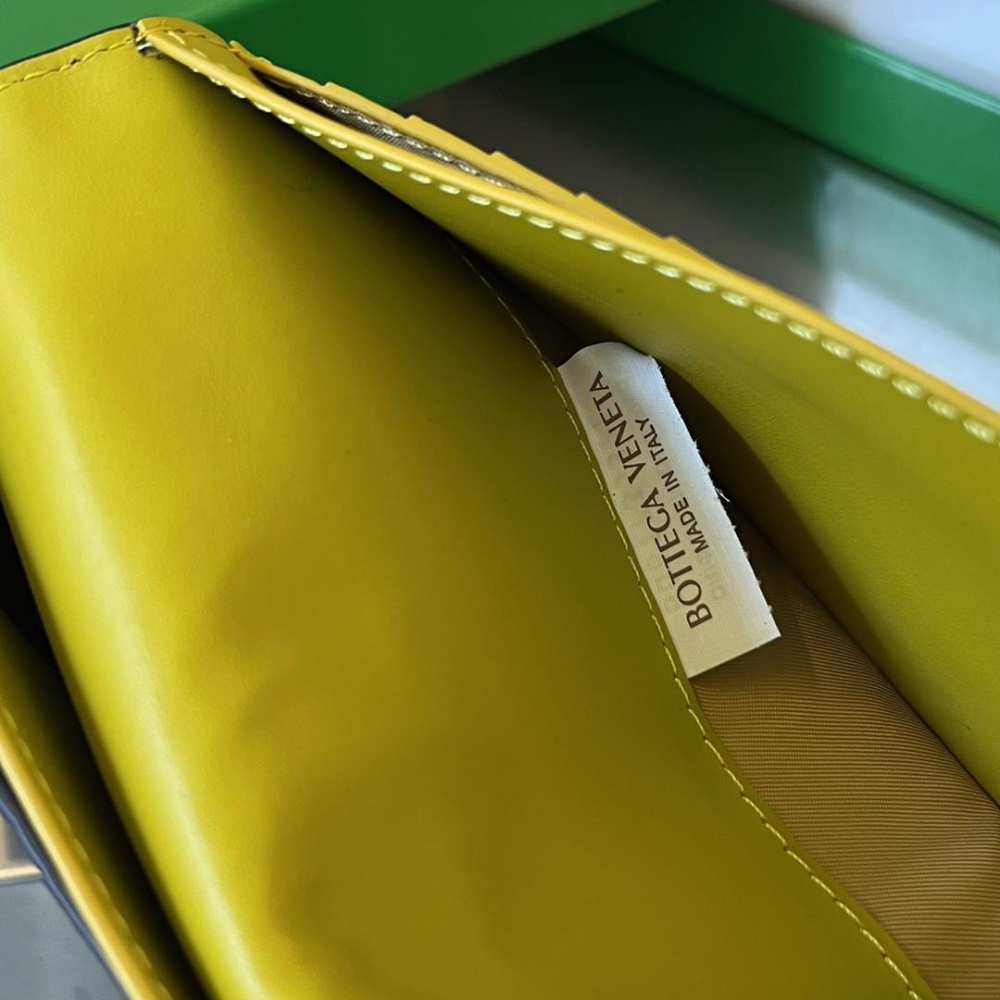 Bottega Veneta Bottega Veneta Intrecciato Vertical Wallet 레플리카 50번 이미지 - 지갑 | 세미샵 레플리카 사이트