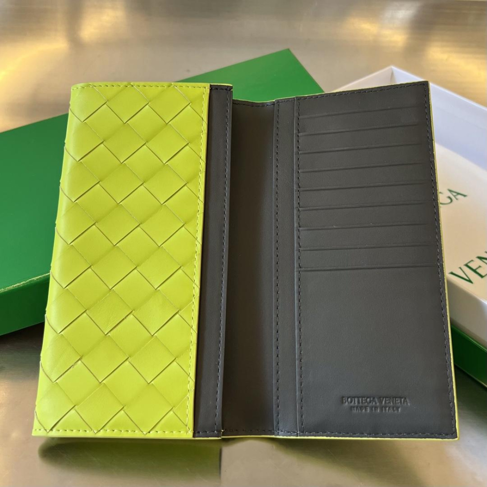 Bottega Veneta Bottega Veneta Intrecciato Vertical Wallet 레플리카 60번 이미지 - 지갑 | 세미샵 레플리카 사이트