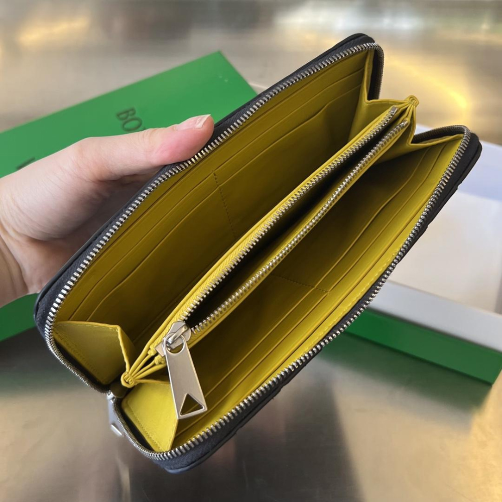 Bottega Veneta Bottega Veneta Intrecciato Vertical Zippy 레플리카 13번 이미지 - 지갑 | 세미샵 레플리카 사이트