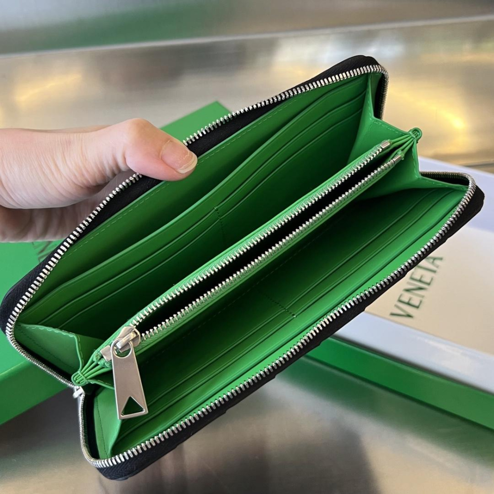 Bottega Veneta Bottega Veneta Intrecciato Vertical Zippy 레플리카 21번 이미지 - 지갑 | 세미샵 레플리카 사이트