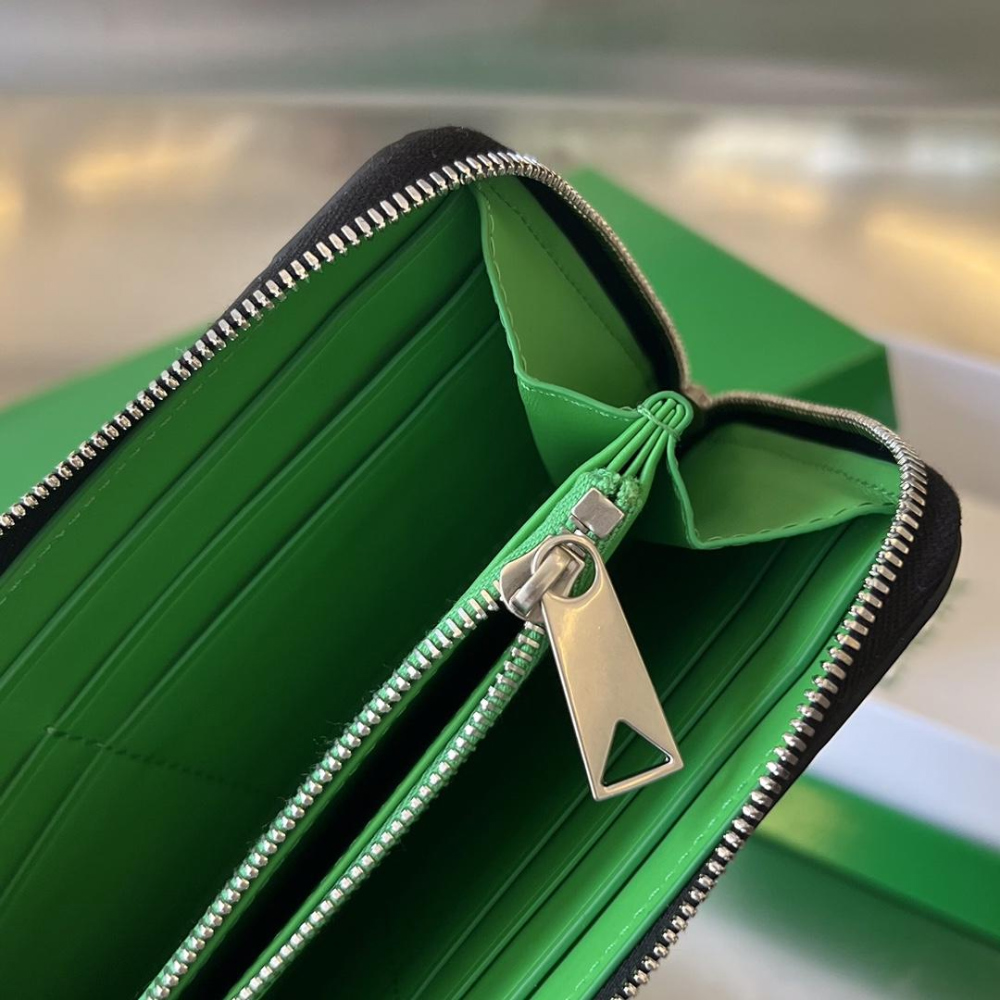 Bottega Veneta Bottega Veneta Intrecciato Vertical Zippy 레플리카 22번 이미지 - 지갑 | 세미샵 레플리카 사이트