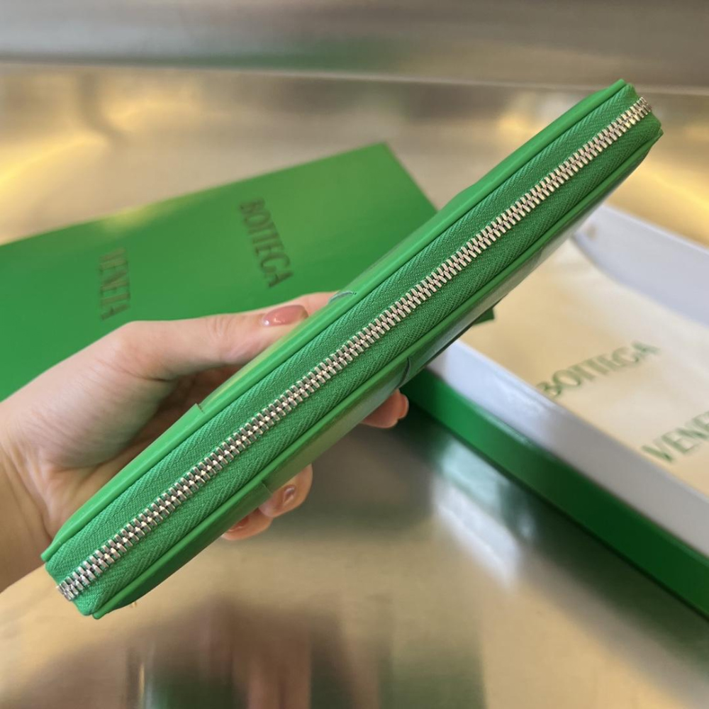 Bottega Veneta Bottega Veneta Intrecciato Vertical Zippy 레플리카 26번 이미지 - 지갑 | 세미샵 레플리카 사이트