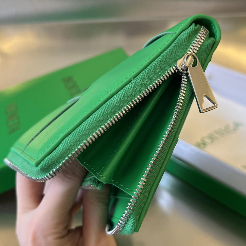 Bottega Veneta Bottega Veneta Intrecciato Vertical Zippy 레플리카 29번 이미지 - 지갑 | 세미샵 레플리카 사이트