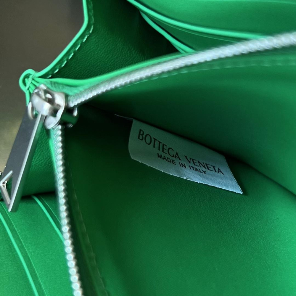 Bottega Veneta Bottega Veneta Intrecciato Vertical Zippy 레플리카 32번 이미지 - 지갑 | 세미샵 레플리카 사이트