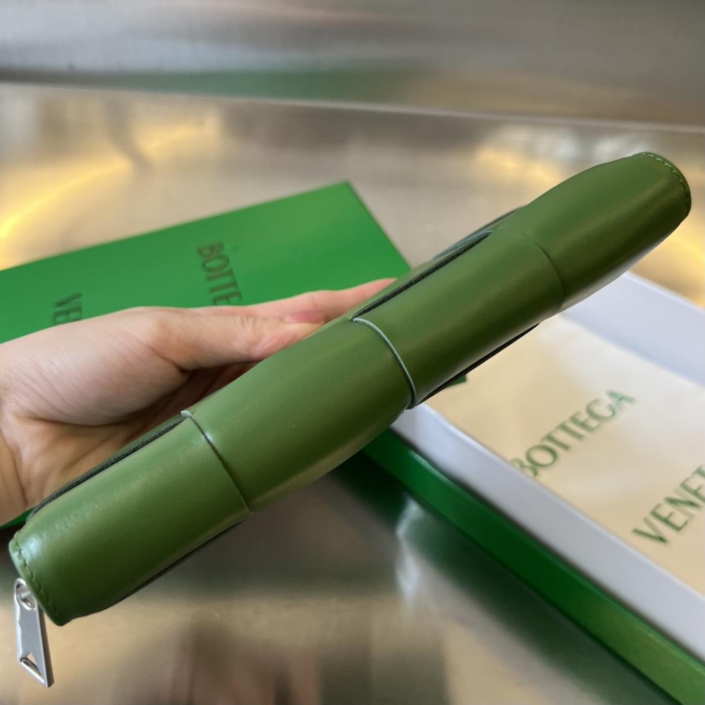 Bottega Veneta Bottega Veneta Intrecciato Vertical Zippy 레플리카 36번 이미지 - 지갑 | 세미샵 레플리카 사이트