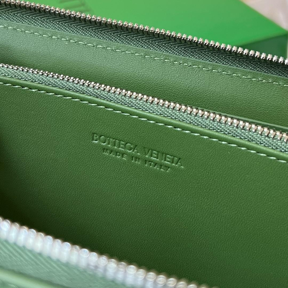 Bottega Veneta Bottega Veneta Intrecciato Vertical Zippy 레플리카 39번 이미지 - 지갑 | 세미샵 레플리카 사이트