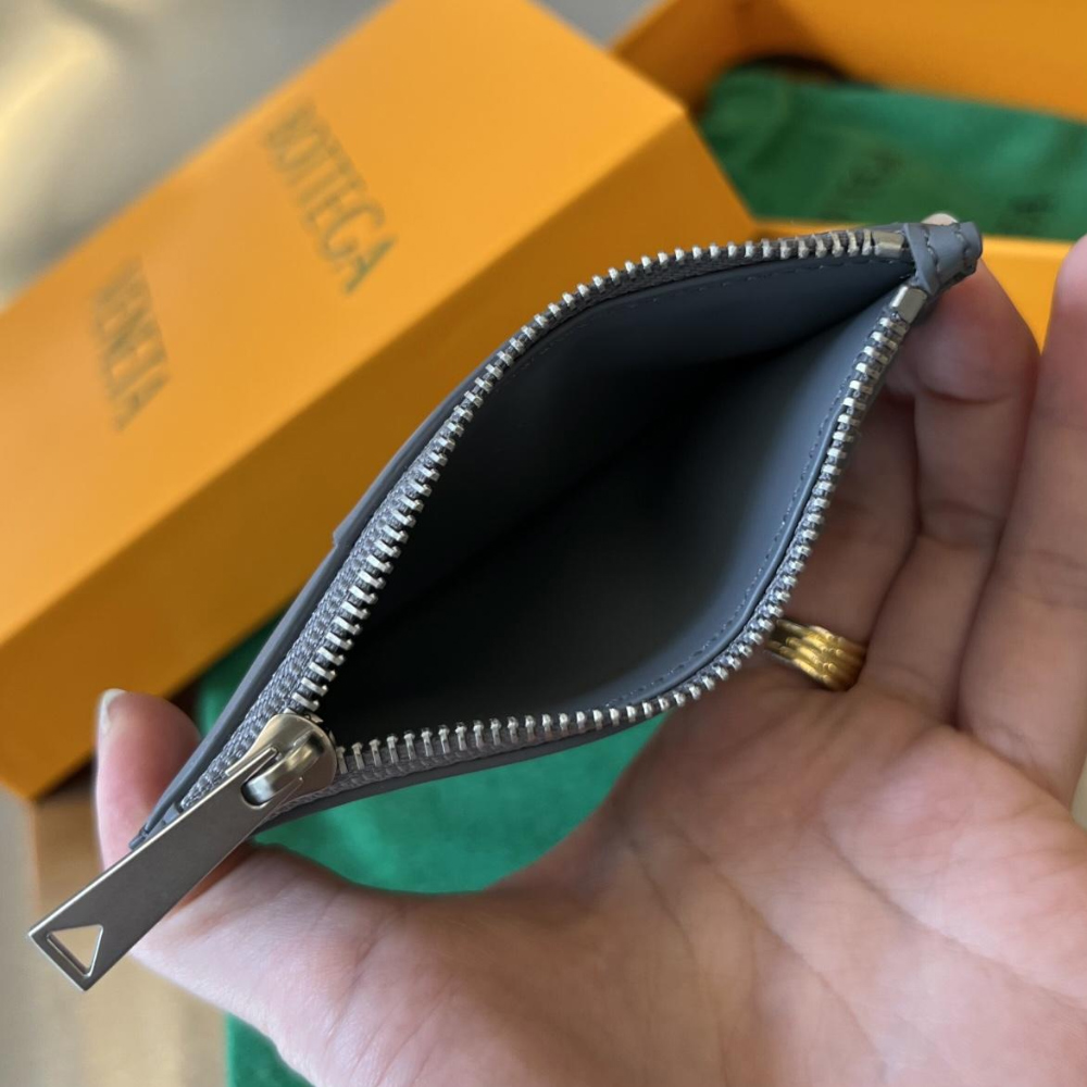 Bottega Veneta Bottega Veneta Zipped Card Case 레플리카 4번 이미지 - 지갑 | 세미샵 레플리카 사이트