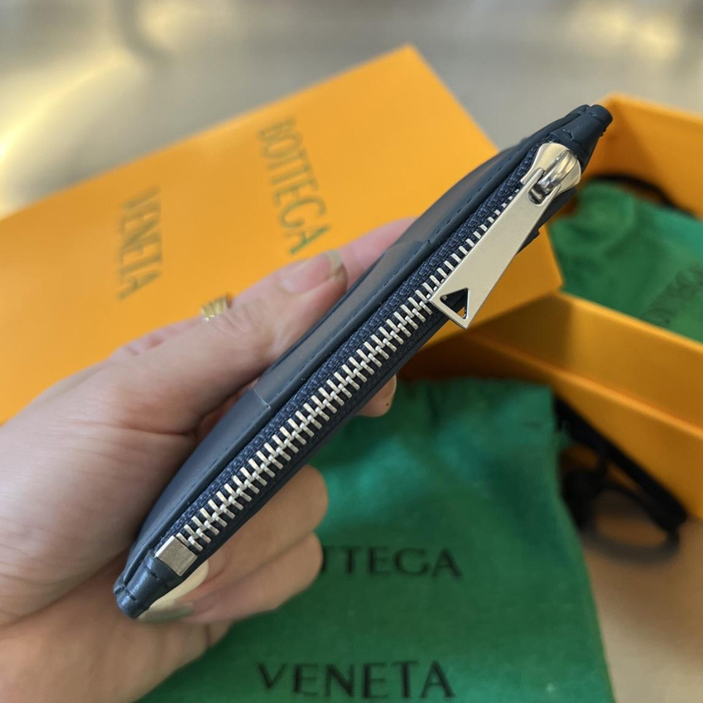 Bottega Veneta Bottega Veneta Zipped Card Case 레플리카 18번 이미지 - 지갑 | 세미샵 레플리카 사이트
