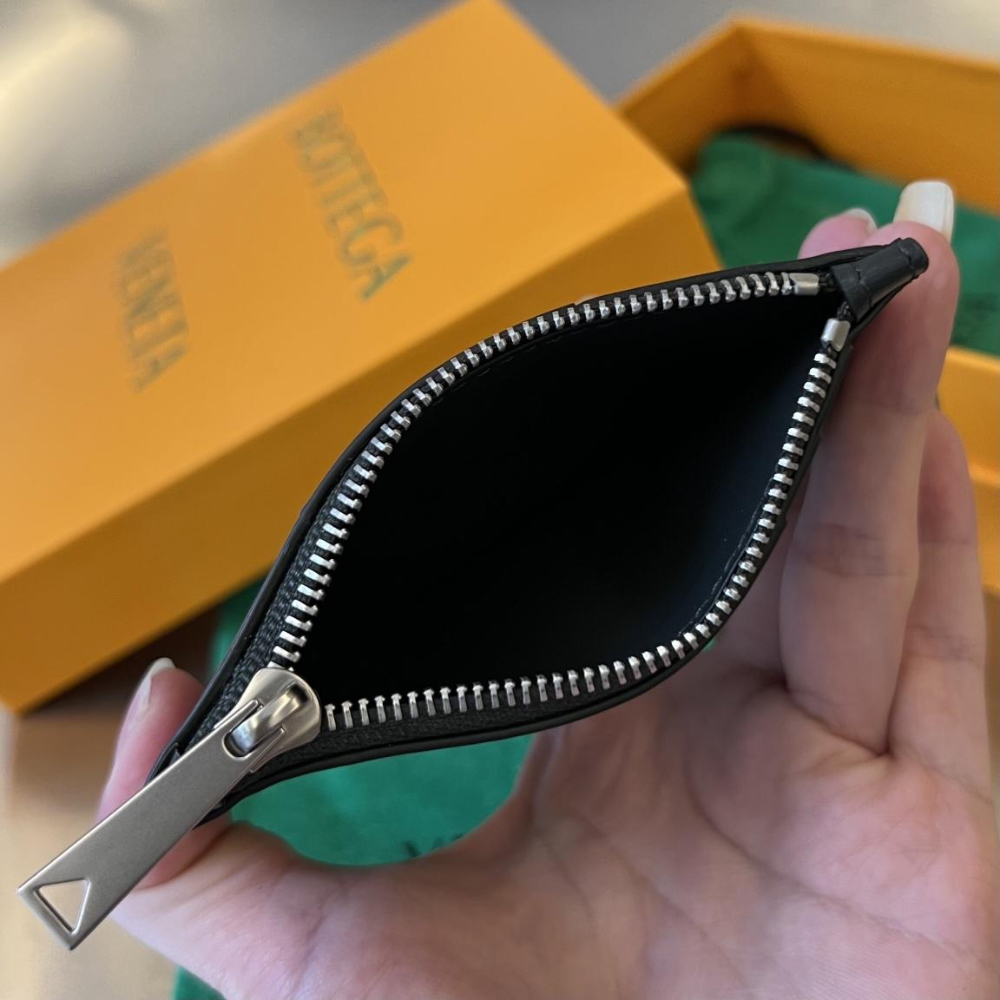 Bottega Veneta Bottega Veneta Zipped Card Case 레플리카 24번 이미지 - 지갑 | 세미샵 레플리카 사이트