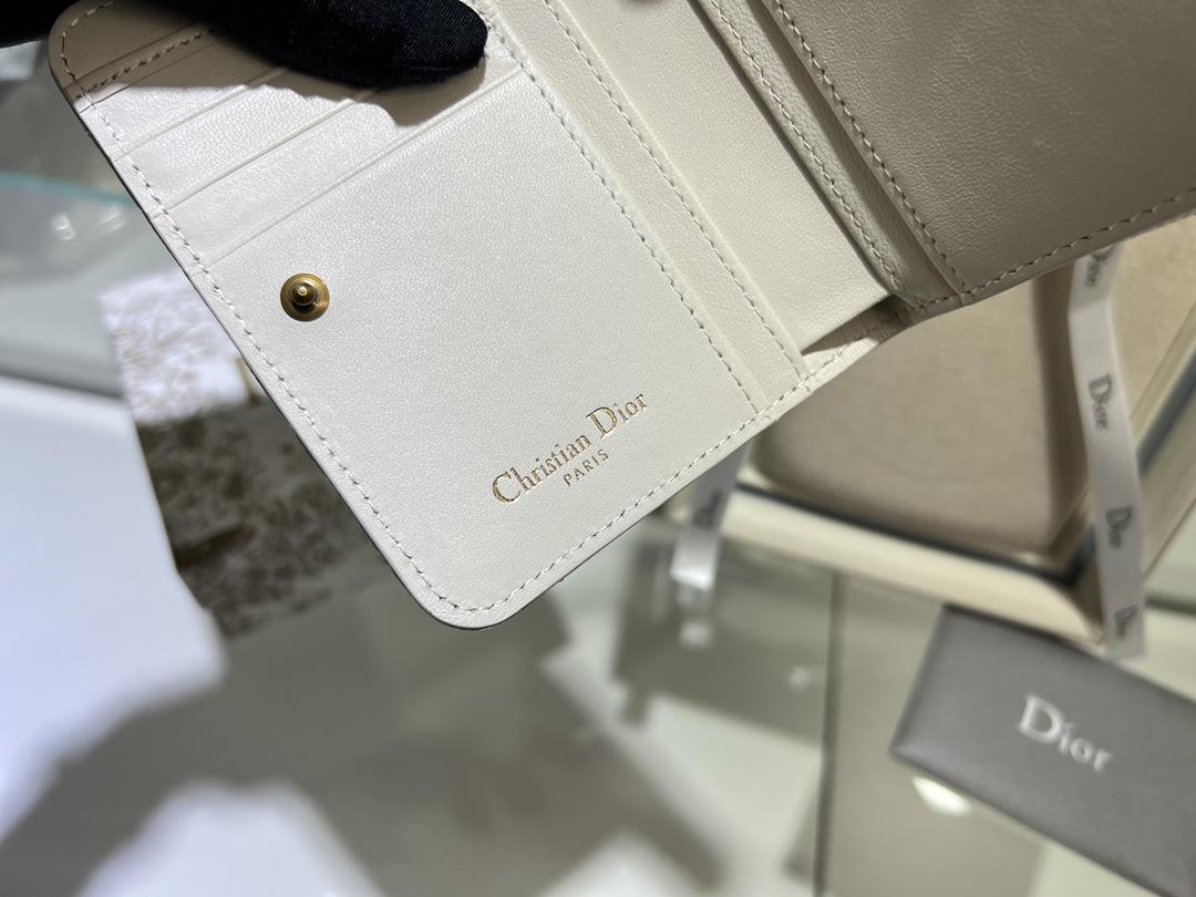 D I O R Dior Caro Compact Zipped Wallet 레플리카 18번 이미지 - 지갑 | 세미샵 레플리카 사이트
