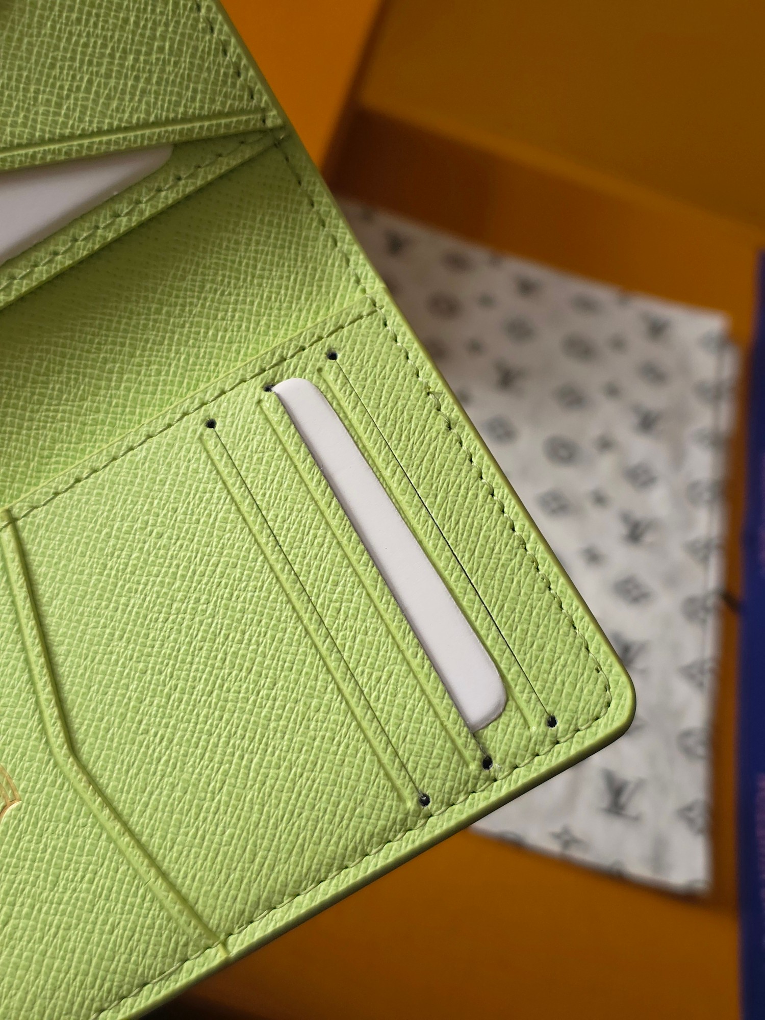 Louis Vuitton 루이비통 포켓 오거나이저 모노그램 크래커 피스타치오 레플리카 6번 이미지 - 지갑 | 세미샵 레플리카 사이트