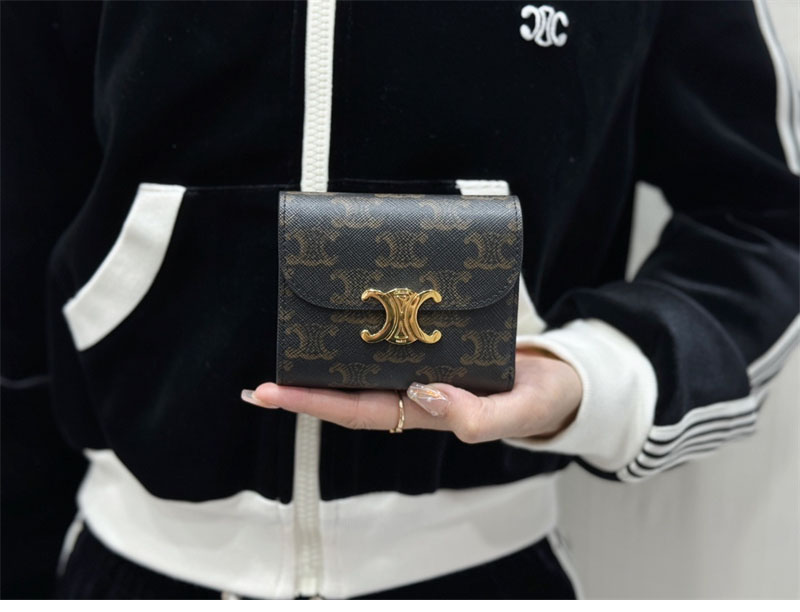 셀린느 셀린느 트리옹프 플랩 지갑 10D783 / 10D782 레플리카 9번 이미지 - 지갑 | 세미샵 레플리카 사이트