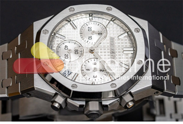 Audemars Piguet APS공장 오데마피게 로얄오크 크로노그래프 스틸 화이트다이얼 브레이슬릿 Royal Oak Chrono 26240 SS APSF 1_1 Best Edition Silver Dial on SS Bracelet SA4401 Super Clone 레플리카 5번 이미지 - 시계 | 세미샵 레플리카 사이트