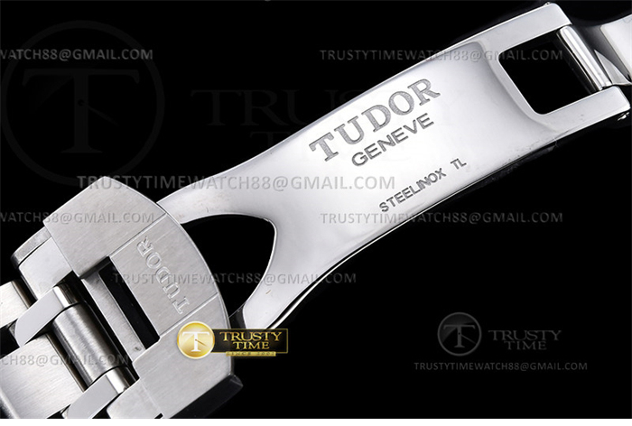 Tudor V7공장 튜더 로얄 28600 스틸 블랙다이얼 8p인덱스 브레이슬릿 Tudor Royal 28600 41mm SS_SS Blk_Dia V7F A2836 레플리카 14번 이미지 - 시계 | 세미샵 레플리카 사이트