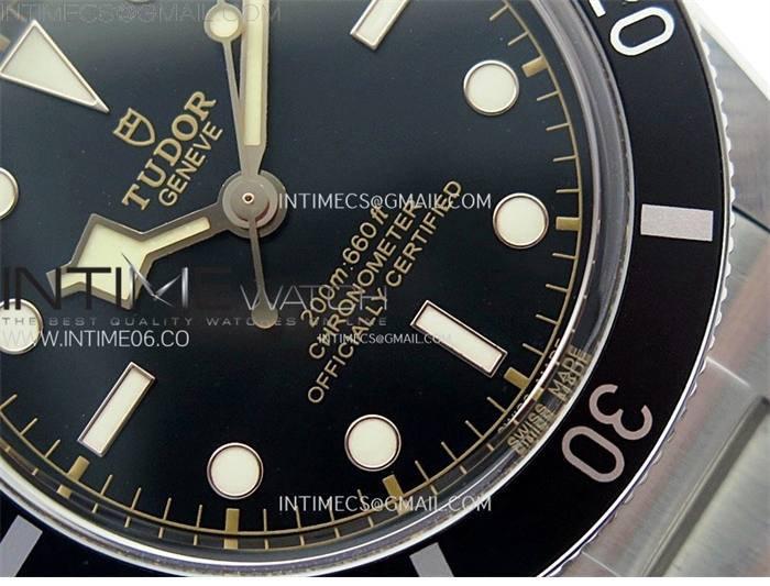 Tudor ZF공장 튜더 블랙베이54 스틸 블랙베젤 블랙다이얼 브레이슬릿 37mm Heritage Black Bay M79000N 37mm SS ZF 1_1 Best Edition Black Dial Black Bezel on SS Bracelet A2824 레플리카 5번 이미지 - 시계 | 세미샵 레플리카 사이트