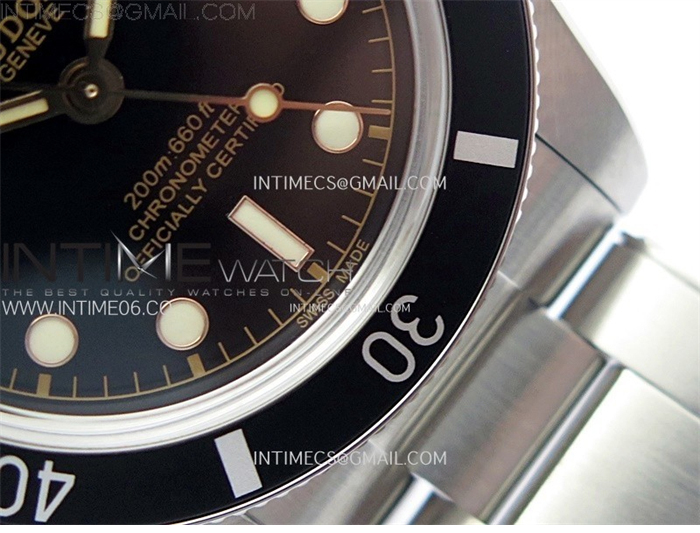 Tudor ZF공장 튜더 블랙베이54 스틸 블랙베젤 블랙다이얼 브레이슬릿 37mm Heritage Black Bay M79000N 37mm SS ZF 1_1 Best Edition Black Dial Black Bezel on SS Bracelet A2824 레플리카 6번 이미지 - 시계 | 세미샵 레플리카 사이트