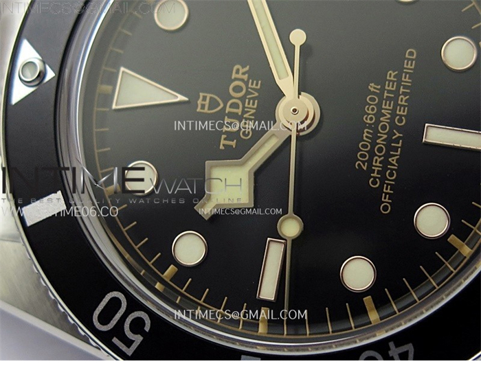Tudor ZF공장 튜더 블랙베이54 스틸 블랙베젤 블랙다이얼 브레이슬릿 37mm Heritage Black Bay M79000N 37mm SS ZF 1_1 Best Edition Black Dial Black Bezel on SS Bracelet A2824 레플리카 7번 이미지 - 시계 | 세미샵 레플리카 사이트