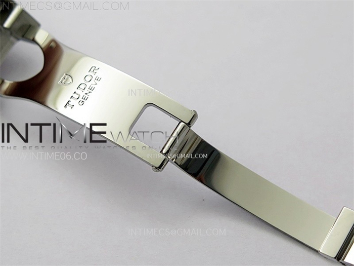 Tudor ZF공장 튜더 블랙베이54 스틸 블랙베젤 블랙다이얼 브레이슬릿 37mm Heritage Black Bay M79000N 37mm SS ZF 1_1 Best Edition Black Dial Black Bezel on SS Bracelet A2824 레플리카 17번 이미지 - 시계 | 세미샵 레플리카 사이트