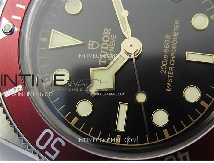 Tudor ZF공장 튜더 헤리티지 블랙베이 41 레드베젤 블랙다이얼 브레이슬릿 Heritage Black Bay M7941A1A0RU-0003 41mm SS ZF 1_1 Best Edition Black Dial Red Bezel on SS Bracelet A2824 레플리카 6번 이미지 - 시계 | 세미샵 레플리카 사이트