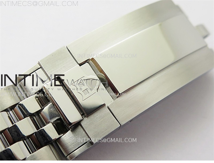 Tudor ZF공장 튜더 헤리티지 블랙베이 41 레드베젤 블랙다이얼 브레이슬릿 Heritage Black Bay M7941A1A0RU-0003 41mm SS ZF 1_1 Best Edition Black Dial Red Bezel on SS Bracelet A2824 레플리카 15번 이미지 - 시계 | 세미샵 레플리카 사이트