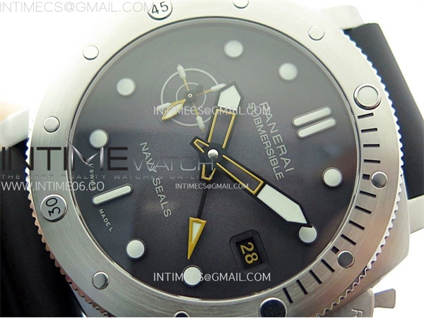Panerai VS공장 파네라이 PAM1323 그레이다이얼 블랙러버스트랩 PAM1323 Y GMT VSF 1_1 Best Edition Dark Gray Dial on Black Rubber Strap P9011 레플리카 4번 이미지 - 시계 | 세미샵 레플리카 사이트