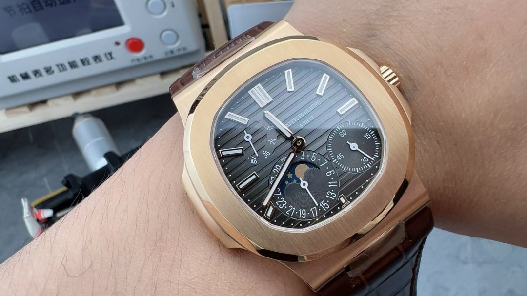 파텍필립 파텍필립 Nautilus Moon Phase Rose Gold 5712R-001 레플리카 7번 이미지 - 시계 | 세미샵 레플리카 사이트