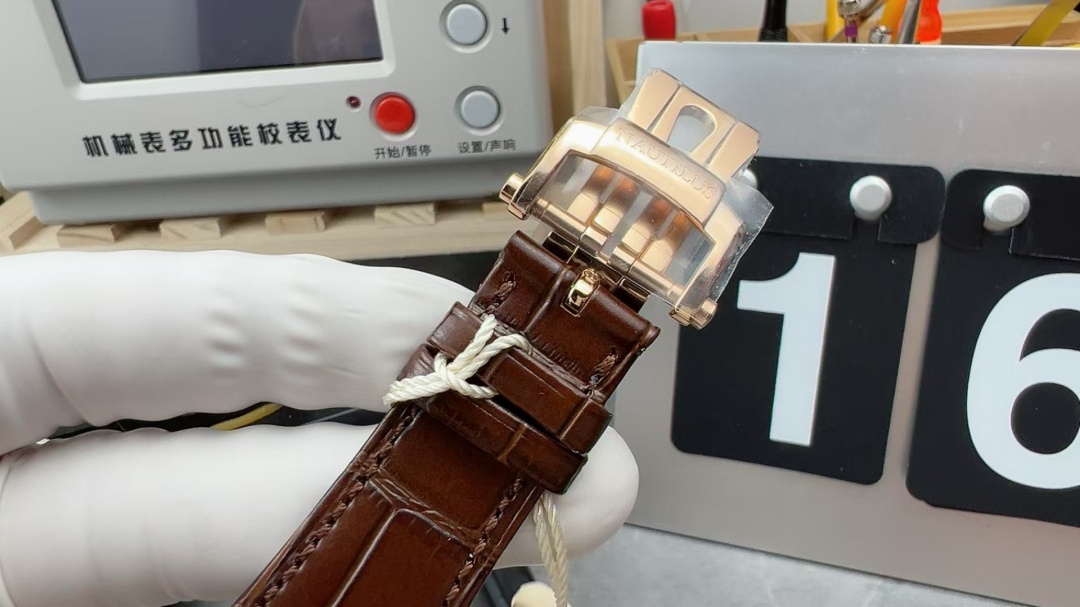 파텍필립 파텍필립 Nautilus Moon Phase Rose Gold 5712R-001 레플리카 3번 이미지 - 시계 | 세미샵 레플리카 사이트