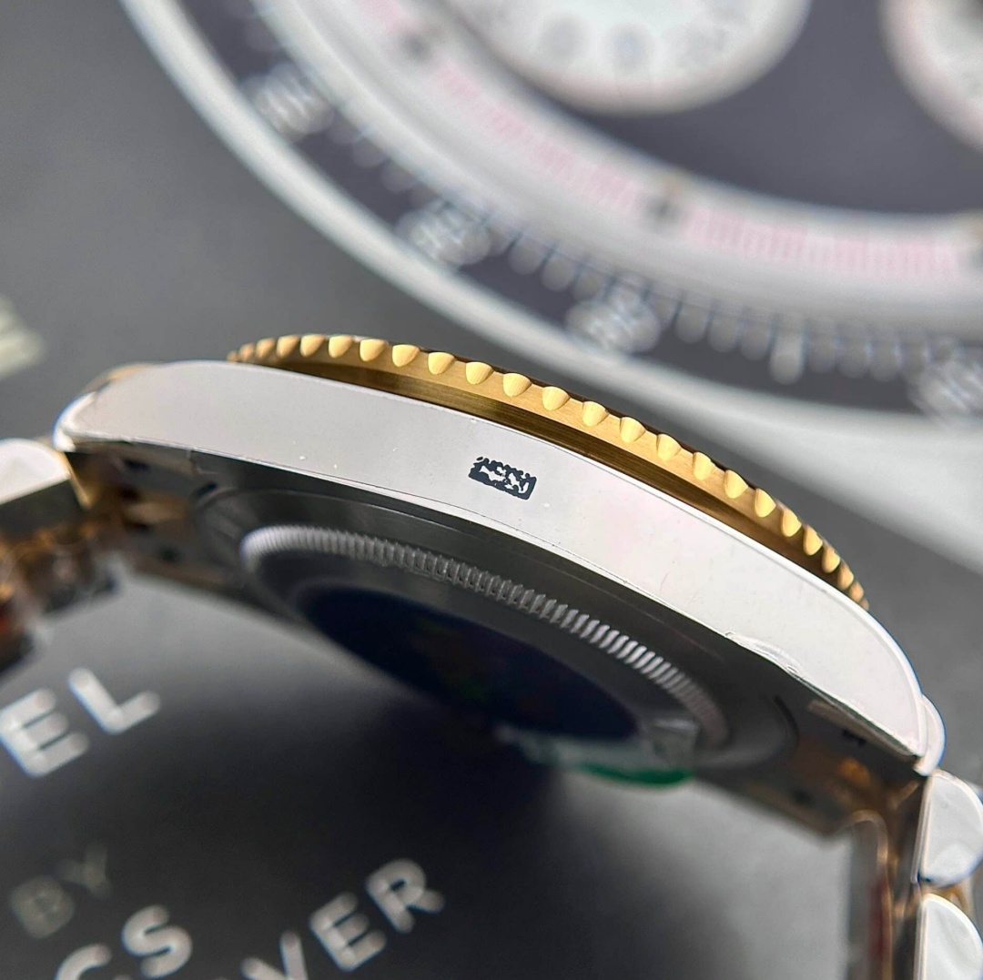 Rolex GMT-Master II 40 mm 126713GRNR - 상세 이미지
