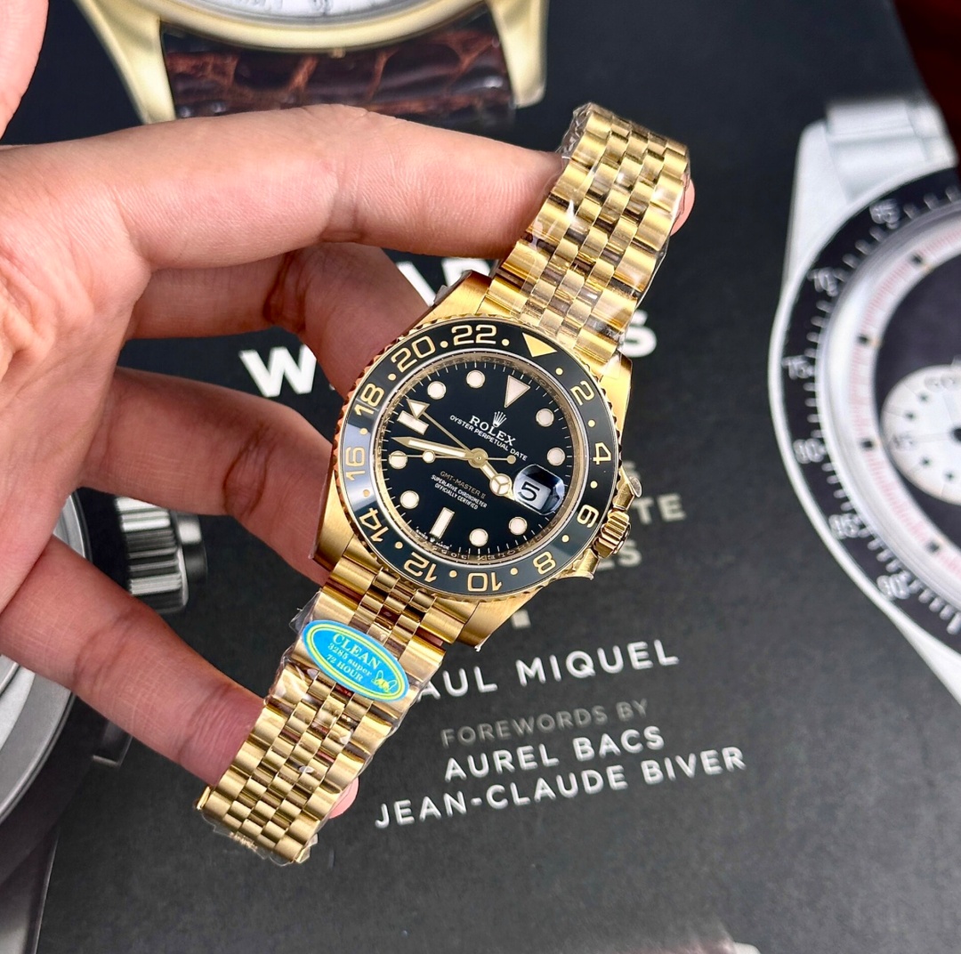Rolex GMT-Master II Black Dial 126711 - 상세 이미지