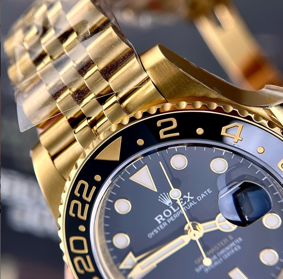 Rolex GMT-Master II Black Dial 126711 - 상세 이미지