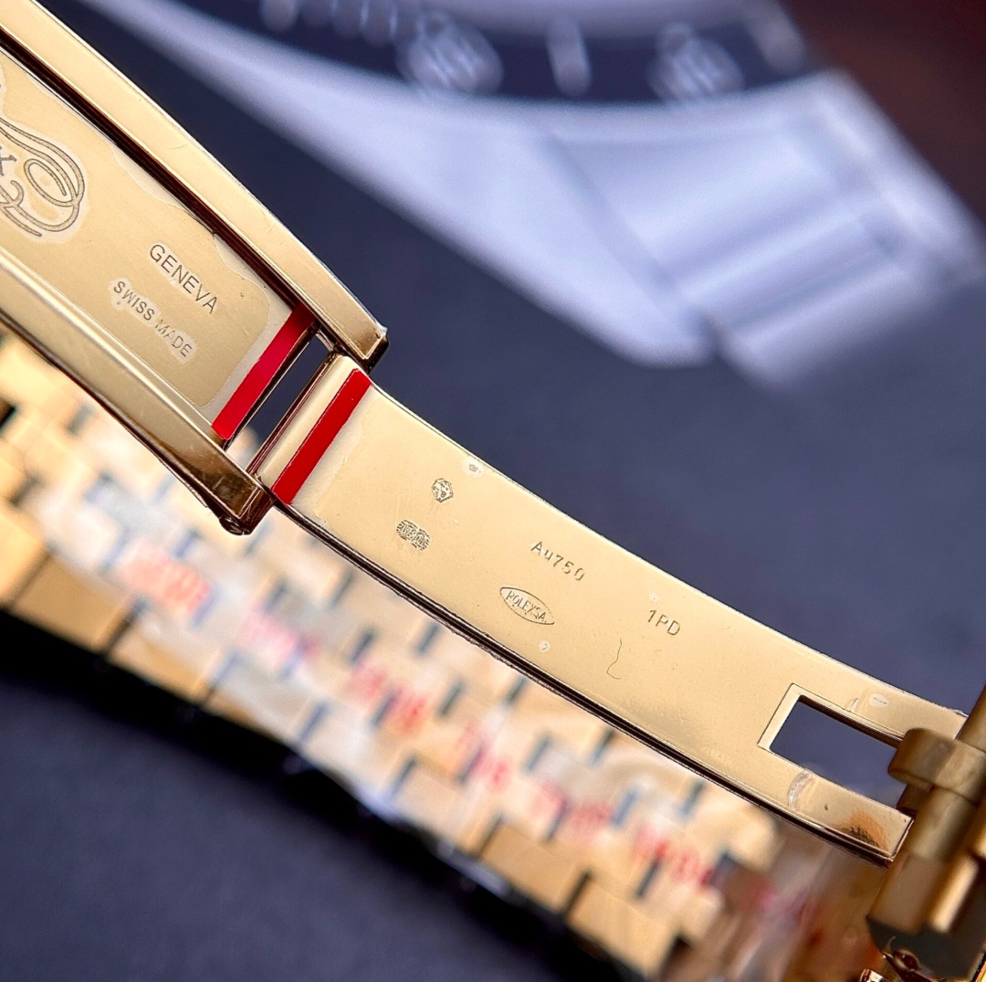Rolex GMT-Master II Black Dial 126711 - 상세 이미지