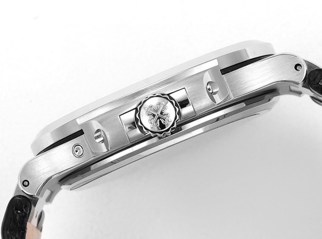 파텍필립 Nautilus Moon Phase 5712G-001 - 상세 이미지