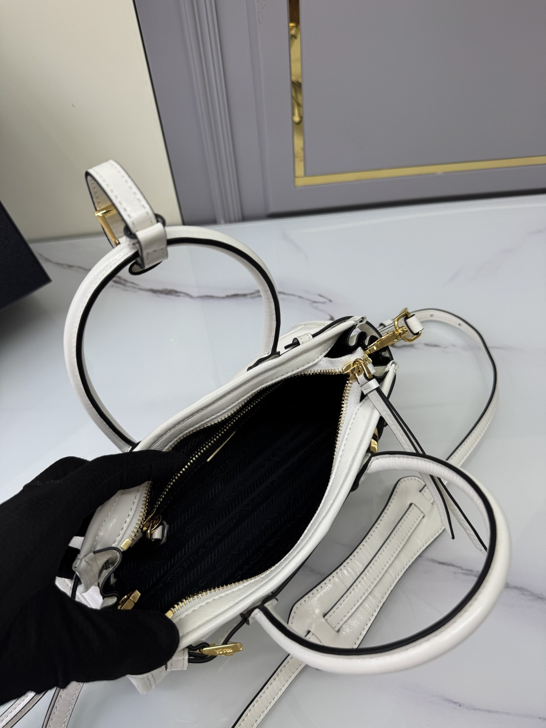 프라다 프라다 보니 미니 탑 핸들 레플리카 7번 이미지 - Bag | 세미샵 레플리카 사이트