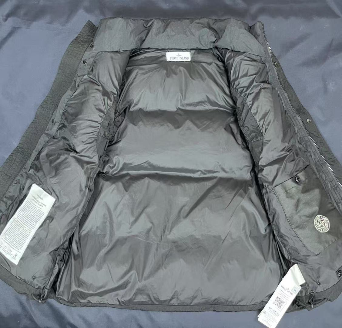 Stone Island 스톤아릴랜드 메탈 가먼트 다이 다운 베스트 레플리카 13번 이미지 - 의류 | 세미샵 레플리카 사이트