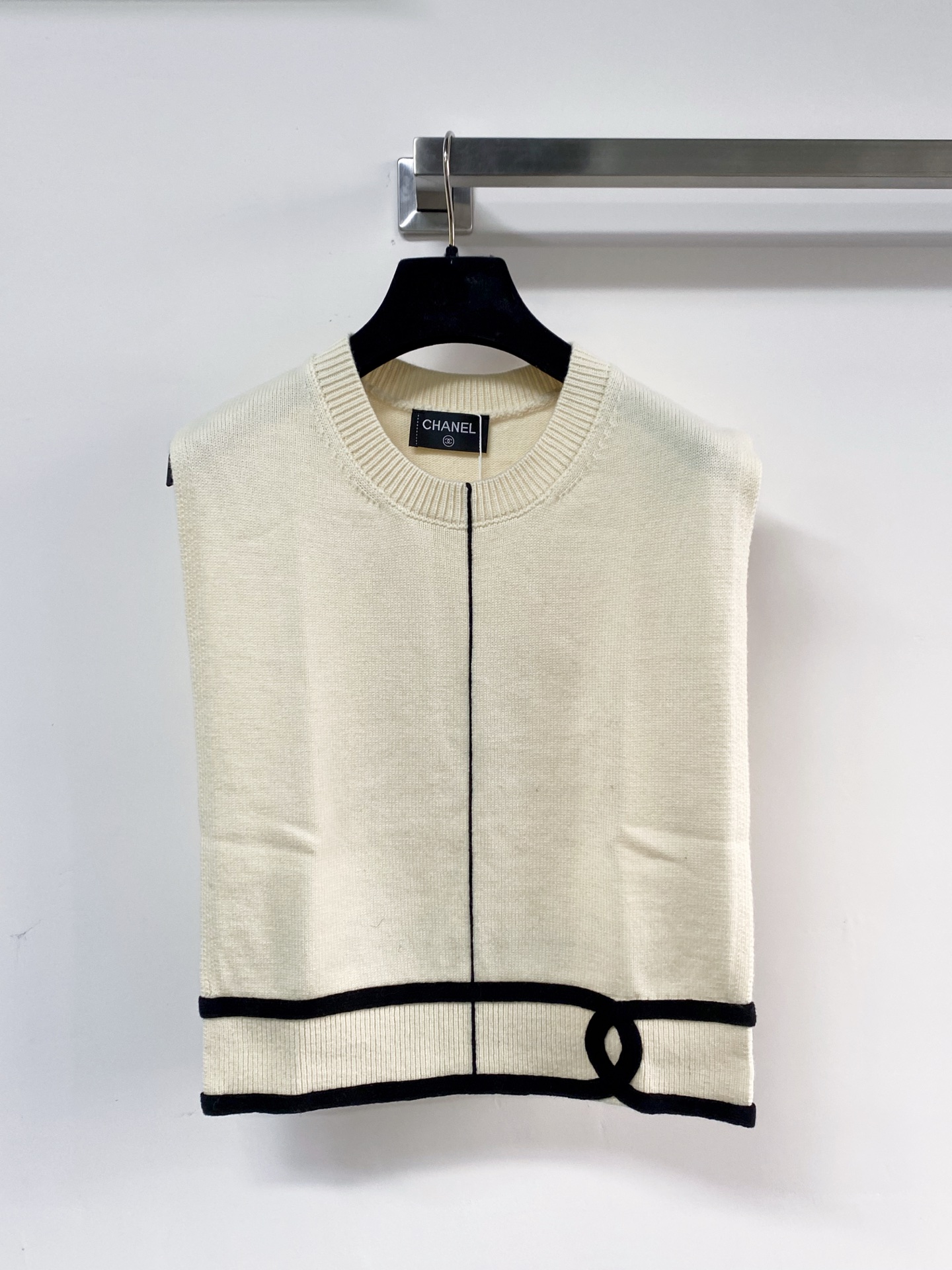 샤넬 샤넬 콘트라스트 트림 니트 베스트 레플리카 14번 이미지 - 의류 | 세미샵 레플리카 사이트