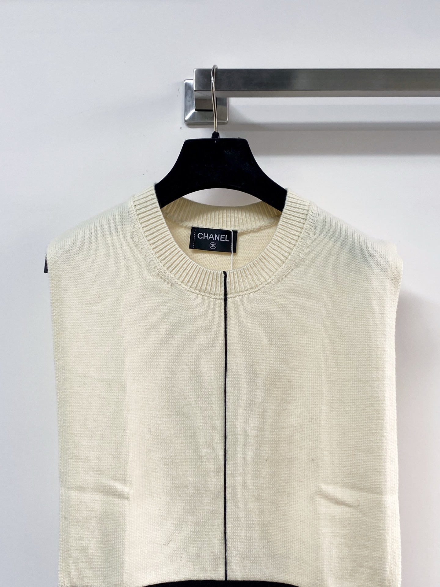 샤넬 샤넬 콘트라스트 트림 니트 베스트 레플리카 16번 이미지 - 의류 | 세미샵 레플리카 사이트