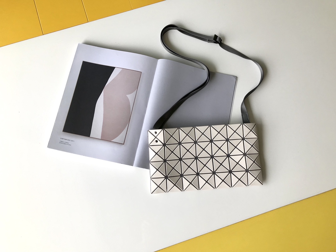 바오바오 바오바오 루센트 크로스백 레플리카 18번 이미지 - Bag | 세미샵 레플리카 사이트